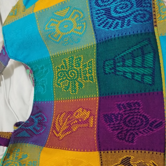 Duffle bag from Mexico NWOT. So colorful and lightweight - Picture 4 of 4